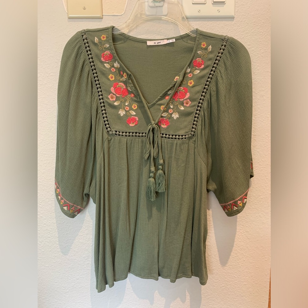 🌟 EUC 🌟 Boho top - Size M